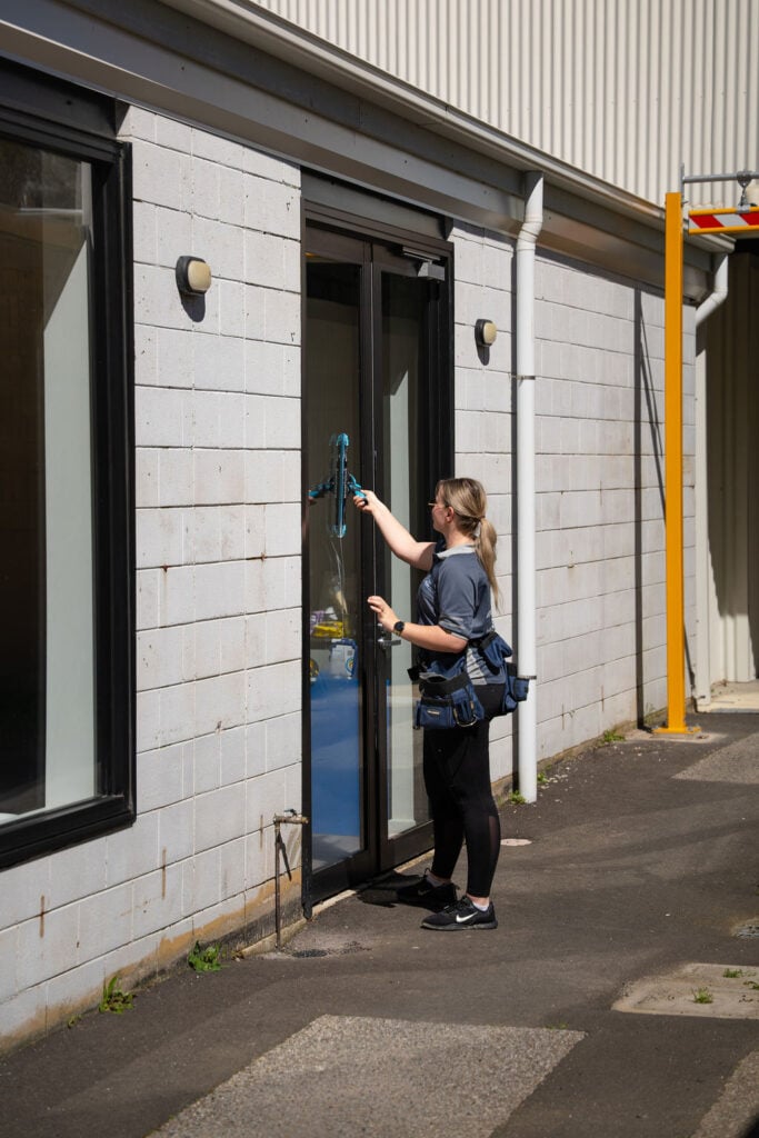 Adelaide Hills Window Cleaning (22)