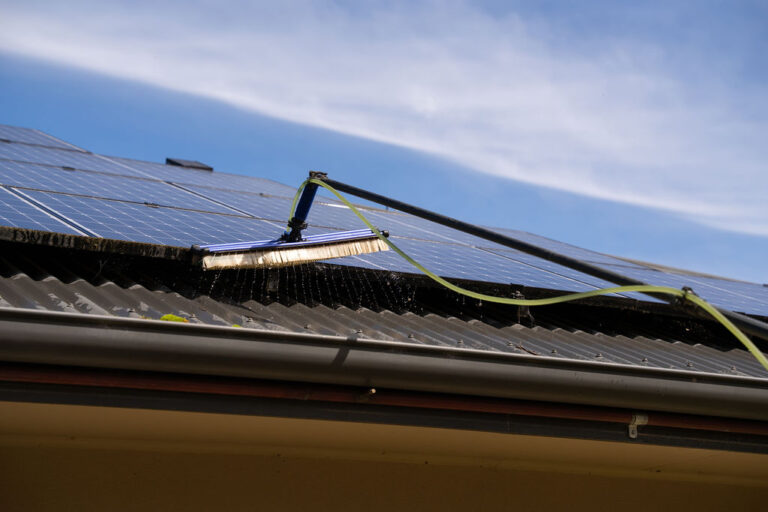 Adelaide Hills Window Cleaning - Gutter Cleaning Services (2)